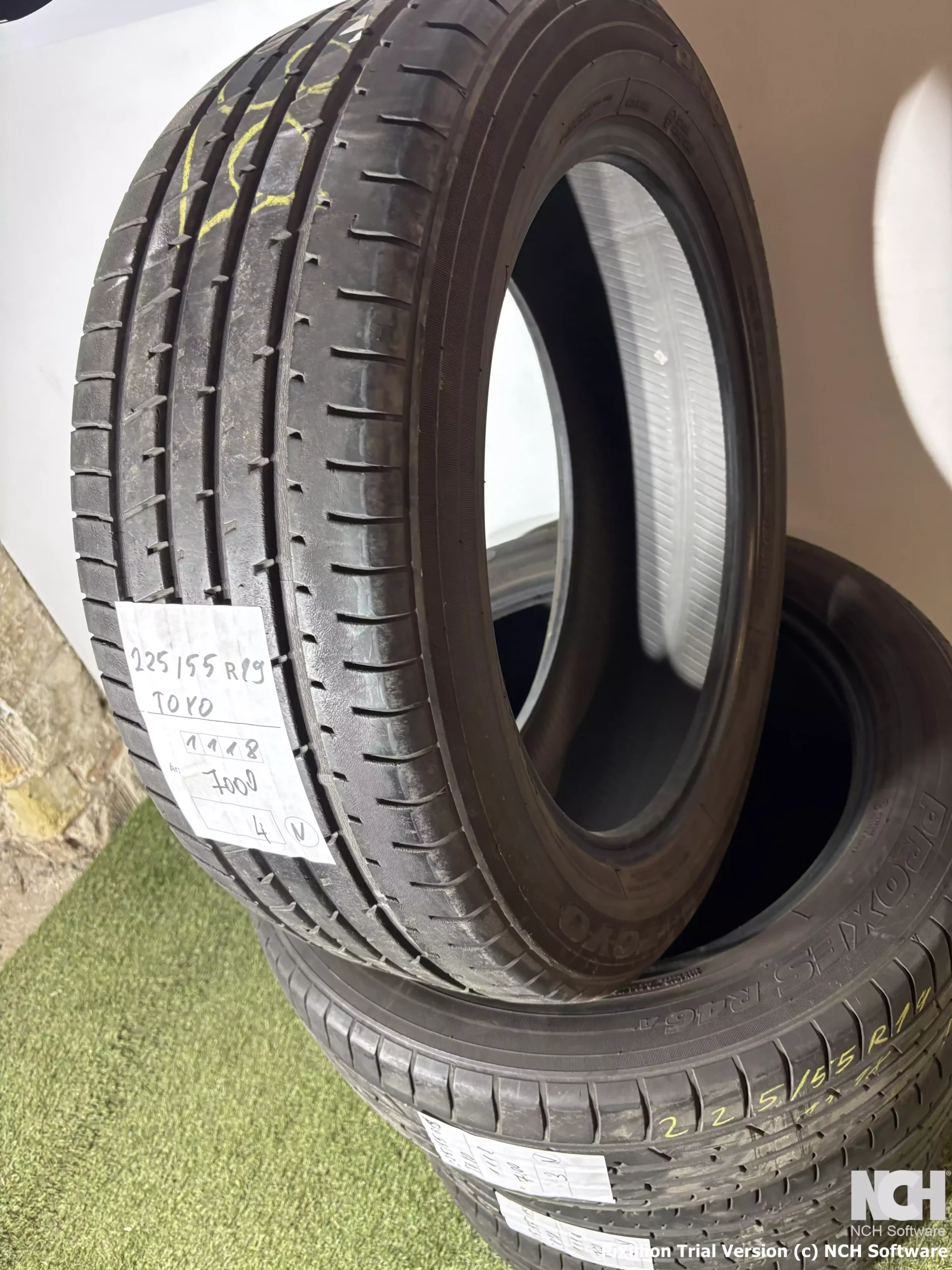 Toyo 225/55 R19